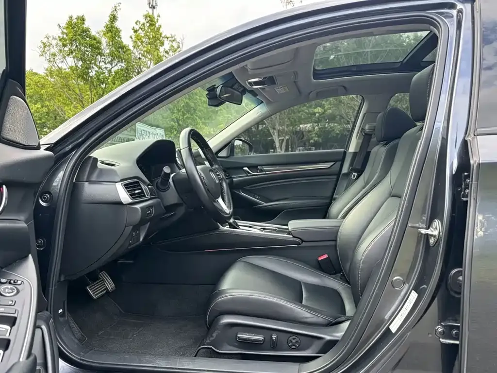 Honda Accord — фото 3