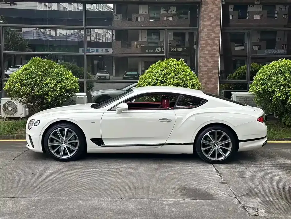 Bentley Continental — фото 9