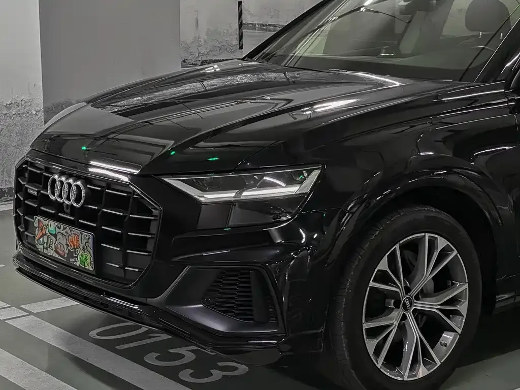 Audi Q8 2021 из CN, фото 3