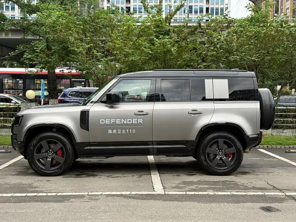 Land Rover Defender — фото 8