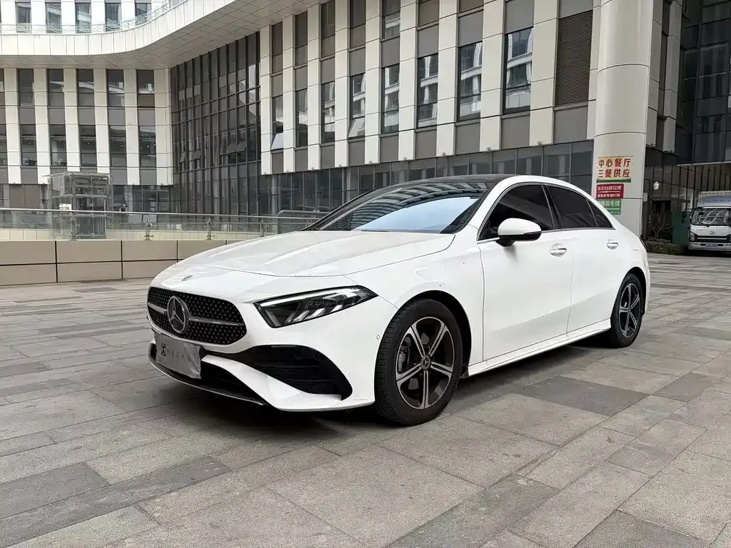 Mercedes-Benz A-Class — фото 1