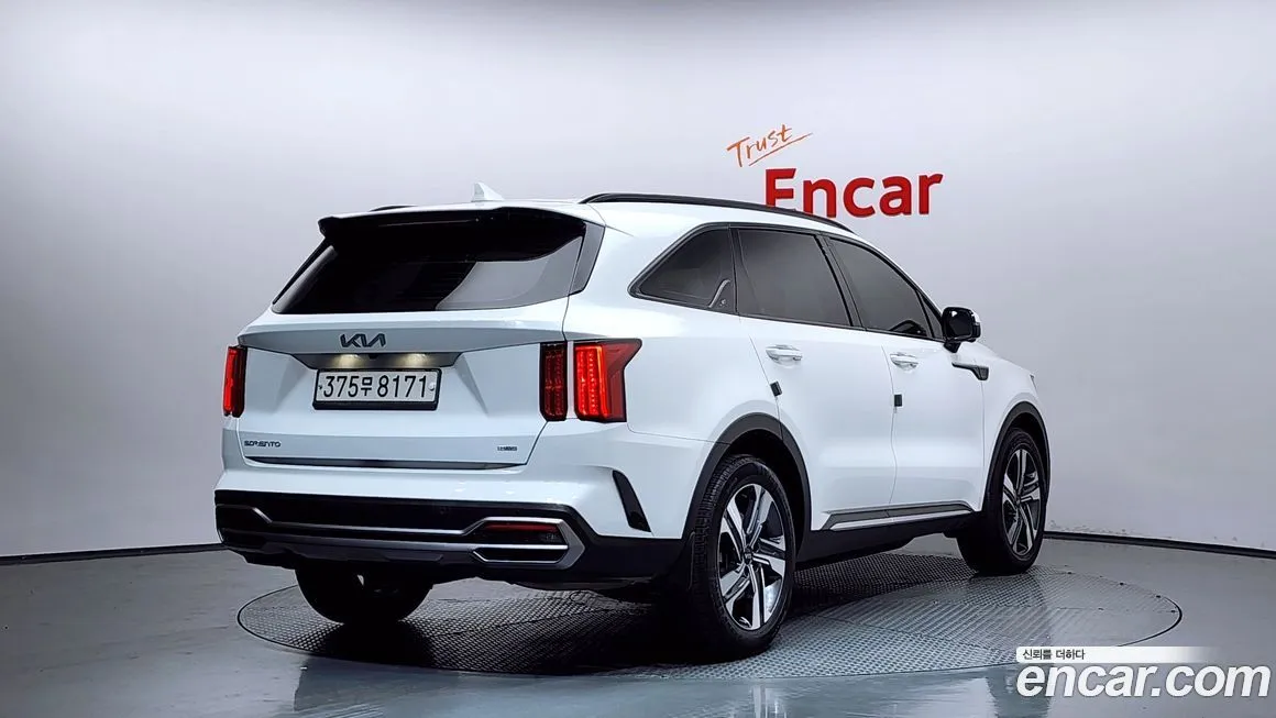 Kia Sorento — фото 5