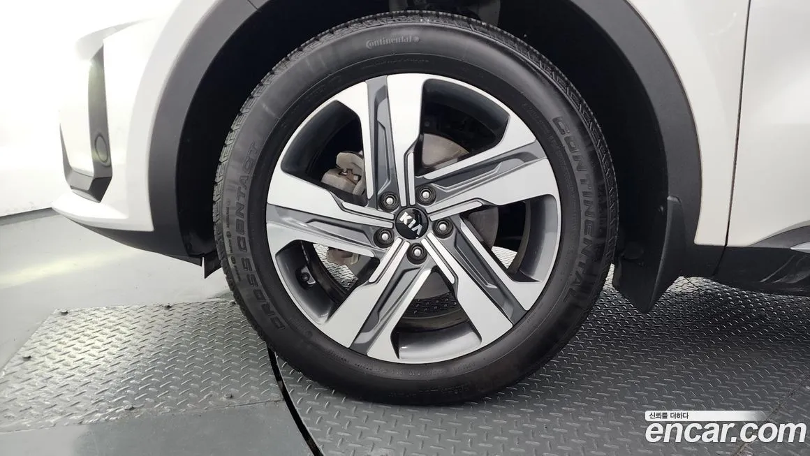 Kia Sorento — фото 3