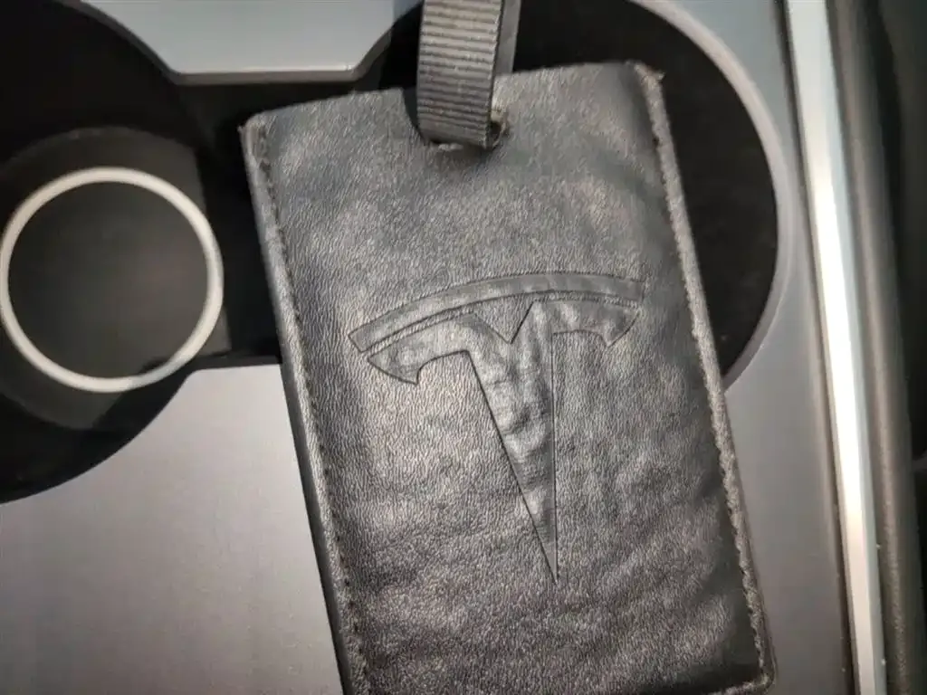 Tesla Model Y 2024 из CN, фото 9