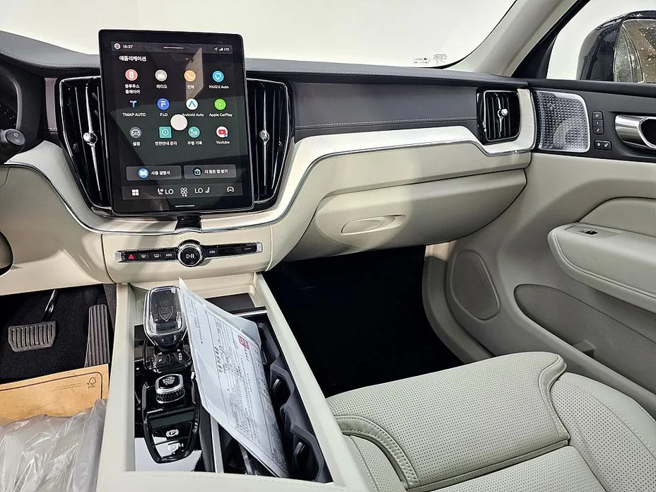 Volvo XC60 2026 из KR, фото 10