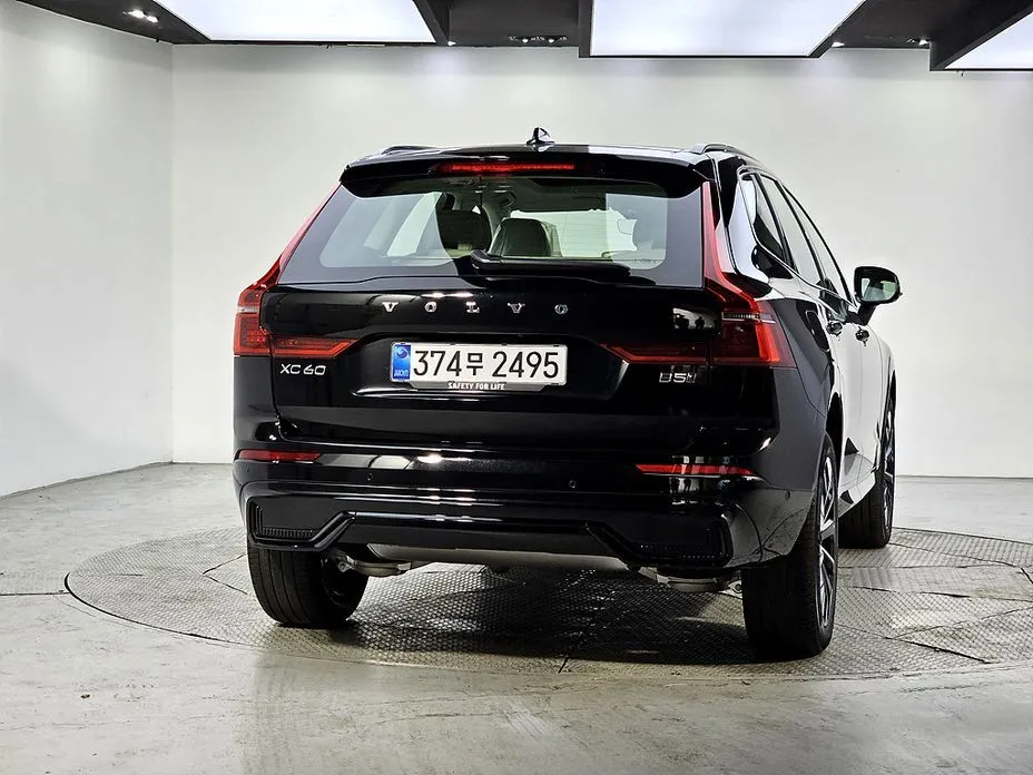 Volvo XC60 2026 из KR, фото 4