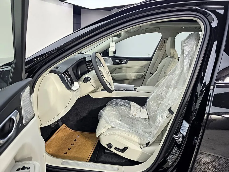 Volvo XC60 2026 из KR, фото 9