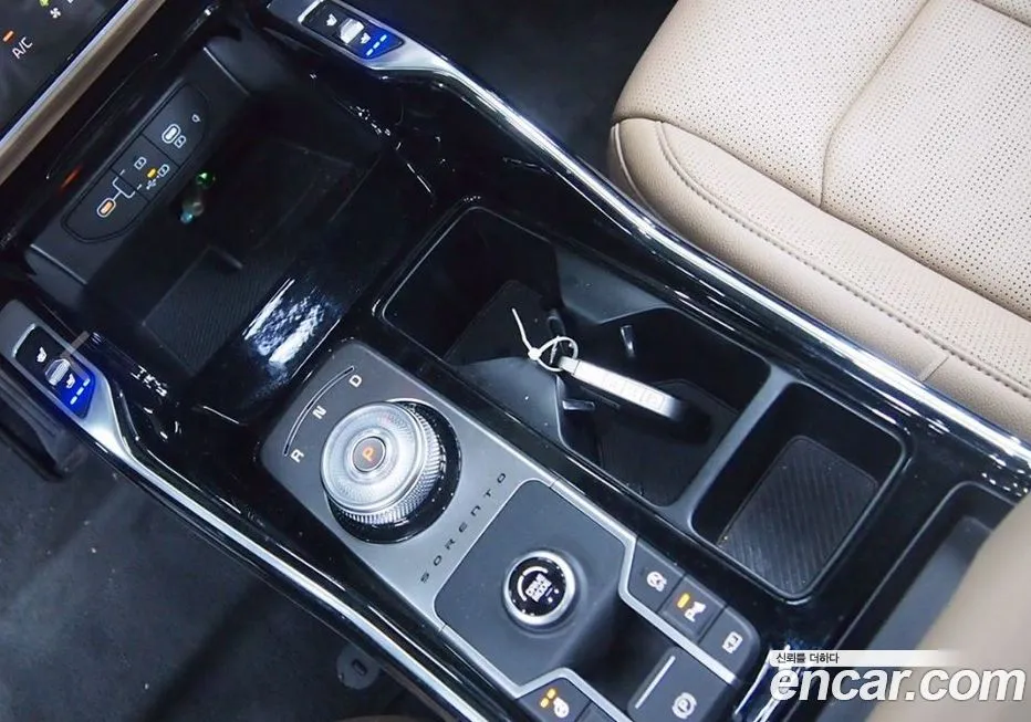 Kia Sorento — фото 10