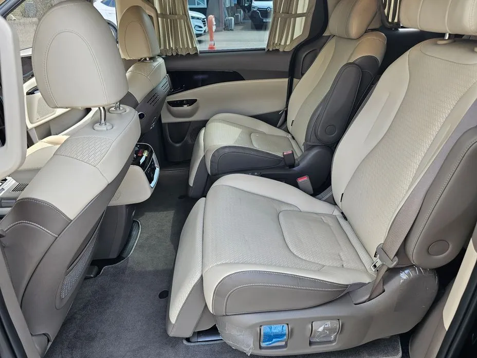 Kia Carnival — фото 5