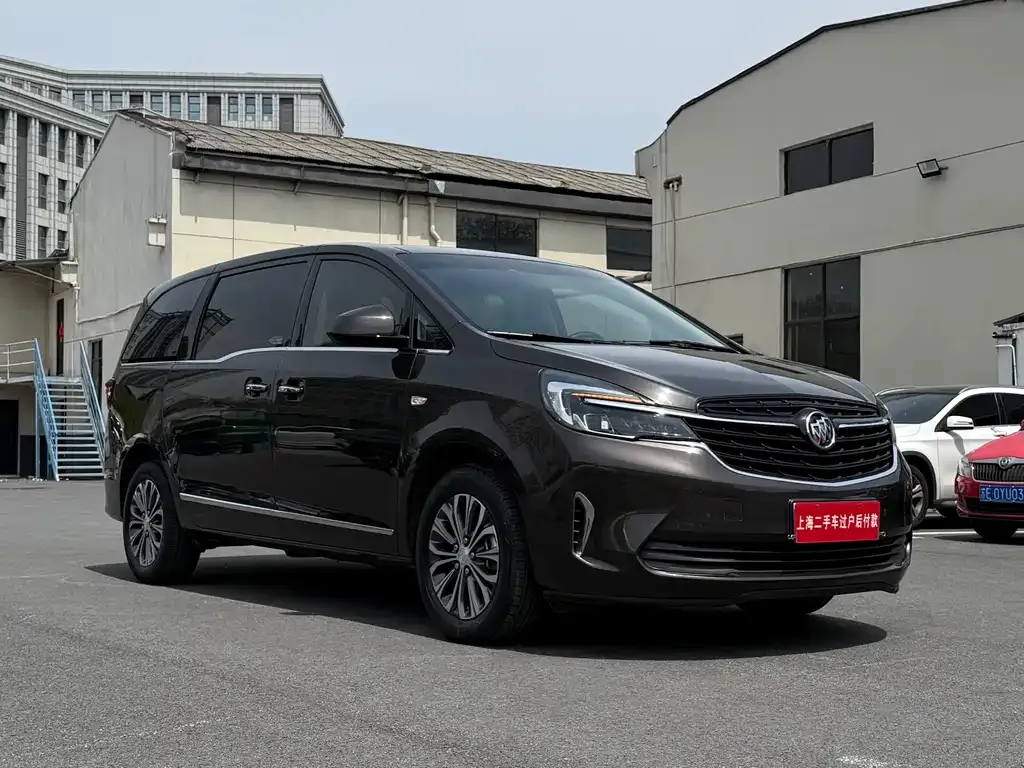 Buick GL8 2021 из CN, фото 9