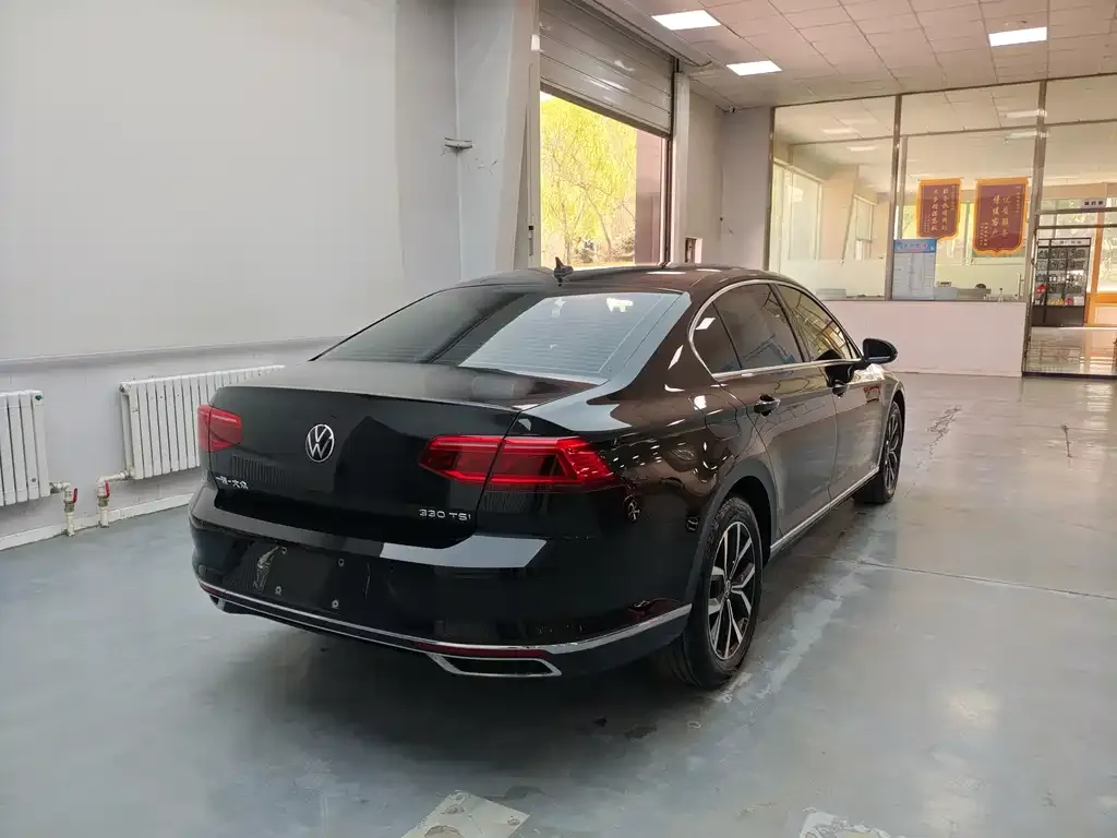 Volkswagen Magotan 2022 из CN, фото 7
