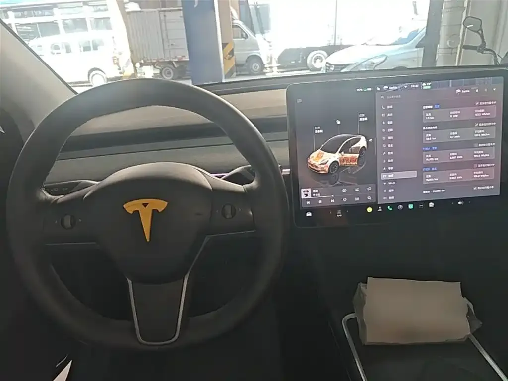 Tesla Model Y — фото 2