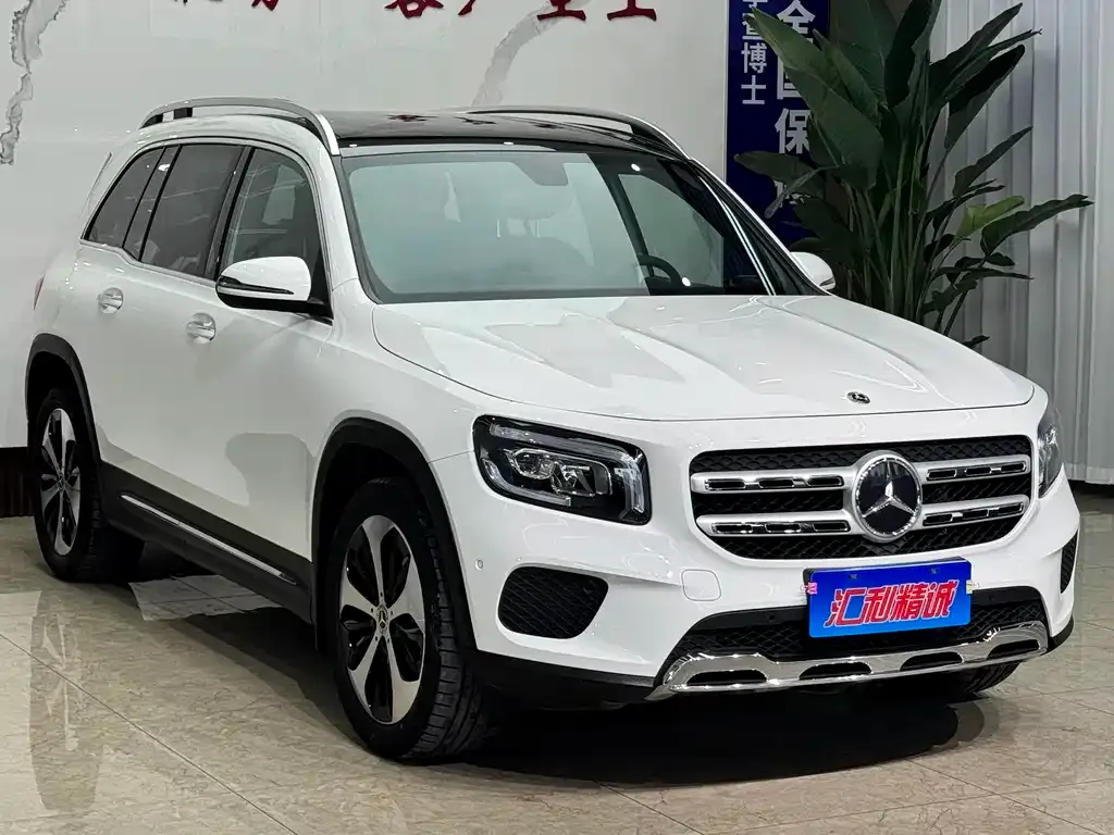 Mercedes-Benz GLB — фото 5