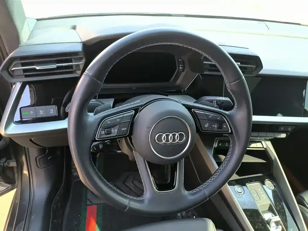 Audi A3 — фото 2