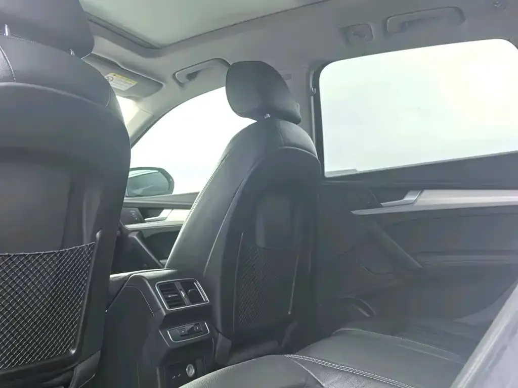 Audi Q5L 2021 из CN, фото 6