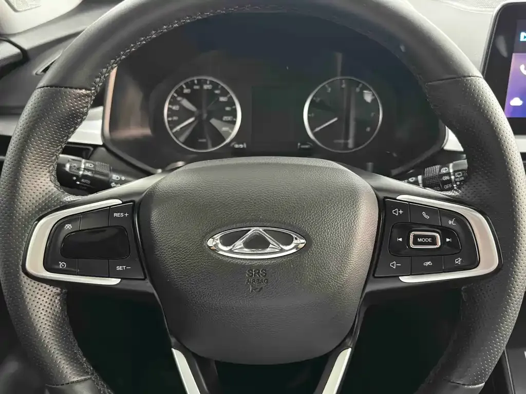 Chery Tiggo 7 — фото 10