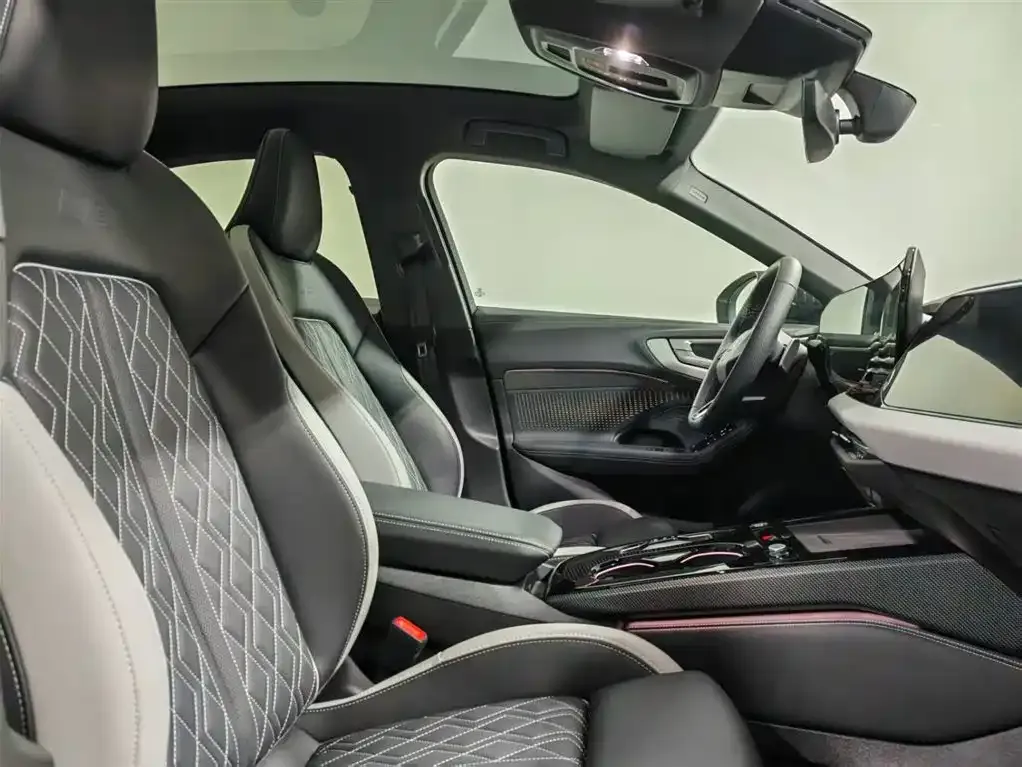 Audi A5L 2026 из CN, фото 7
