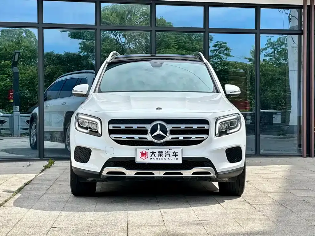 Mercedes-Benz GLB — фото 10