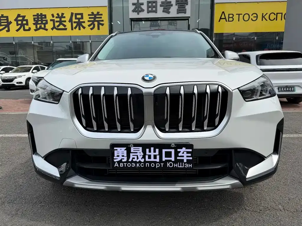 BMW X1 — фото 10