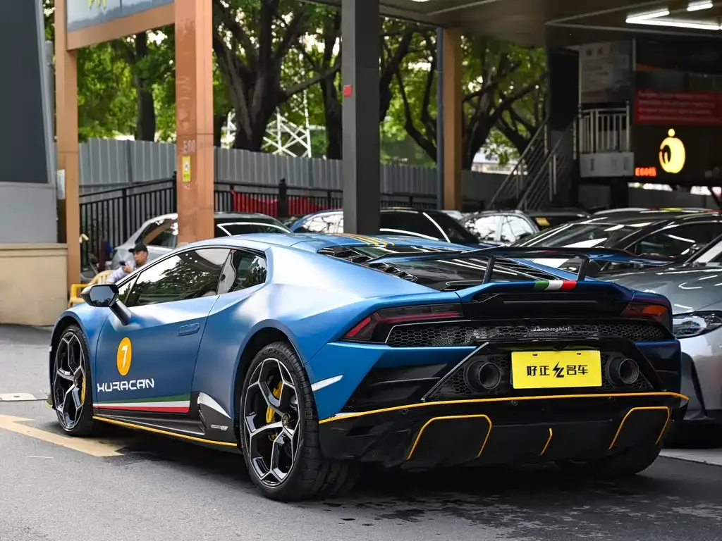Lamborghini Huracan — фото 9