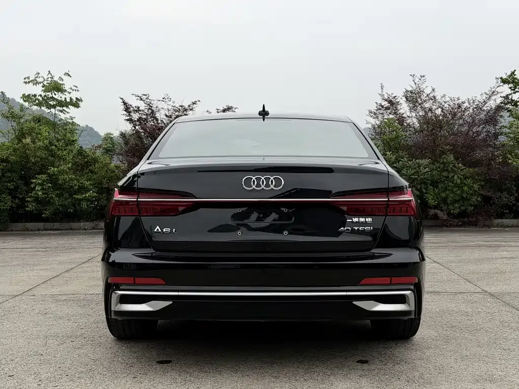 Audi A6L — фото 2