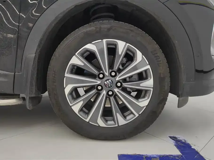 Buick Envision Plus — фото 6
