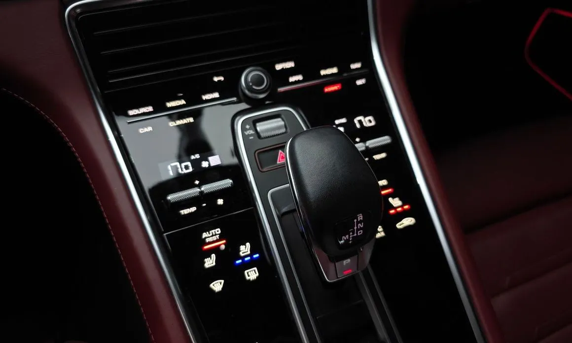 Porsche Panamera 2022 из KR, фото 3