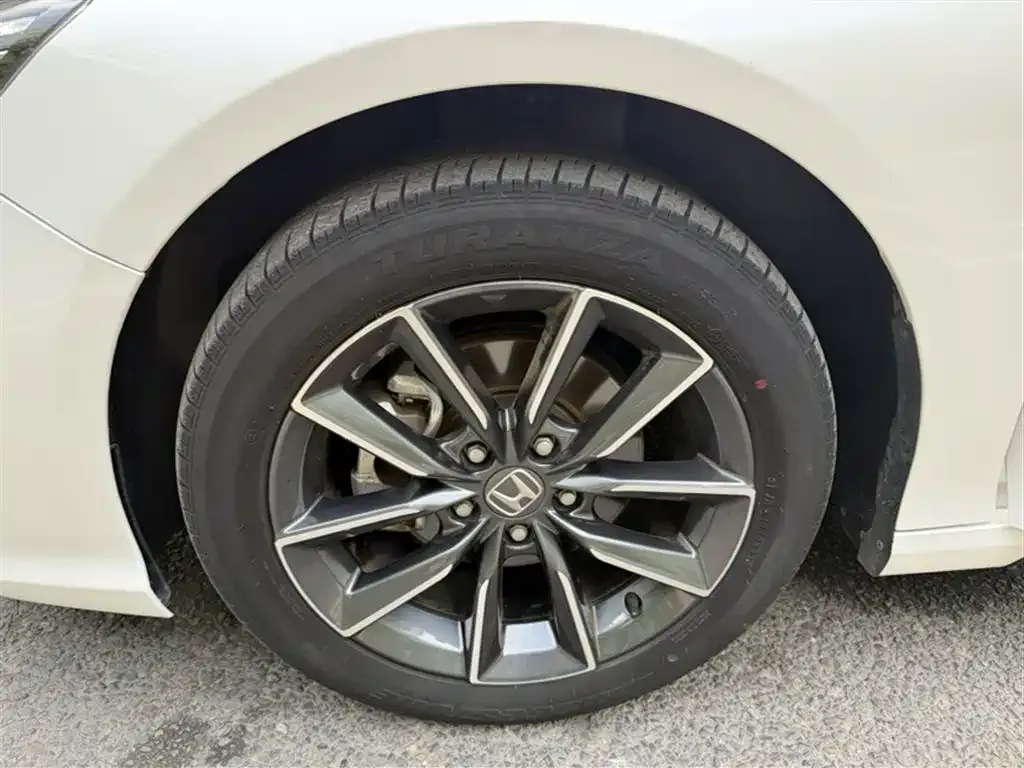 Honda Inspire — фото 10