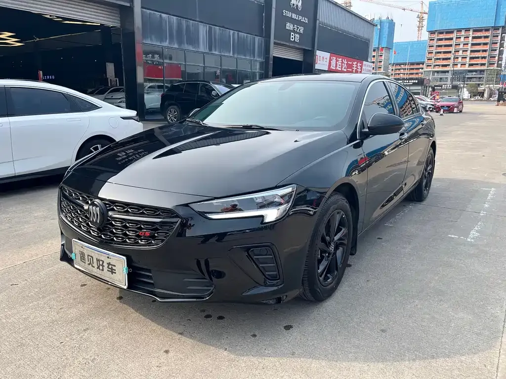 Buick Regal — фото 1