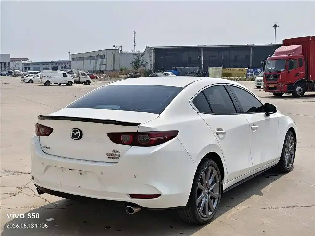 Mazda 3 Axela — фото 5