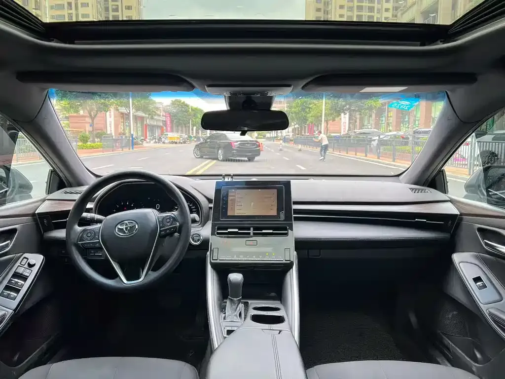 Toyota Avalon 2023 из CN, фото 3