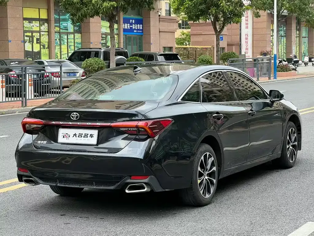 Toyota Avalon 2023 из CN, фото 5