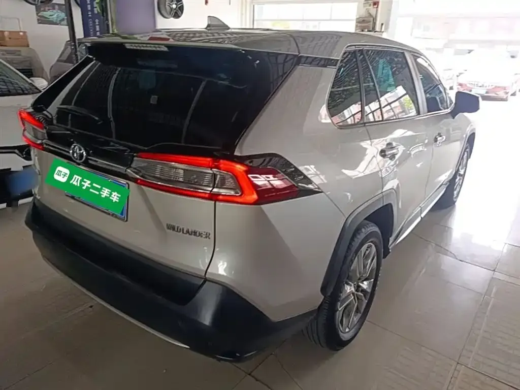Toyota Wildlander 2022 из CN, фото 7