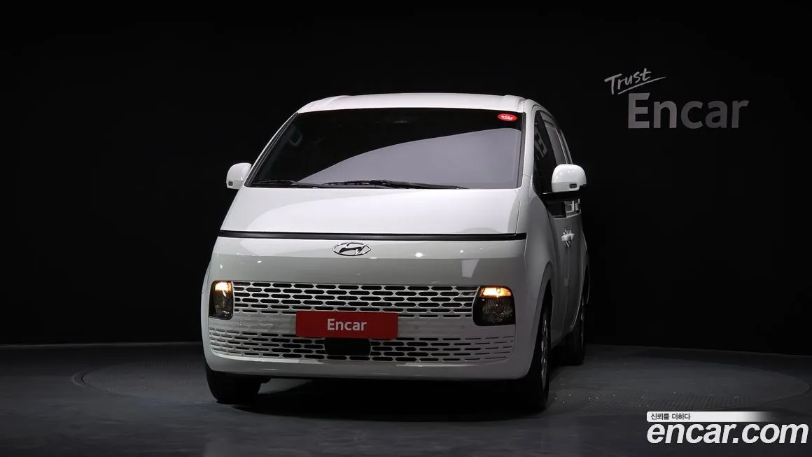 Hyundai Staria — фото 3