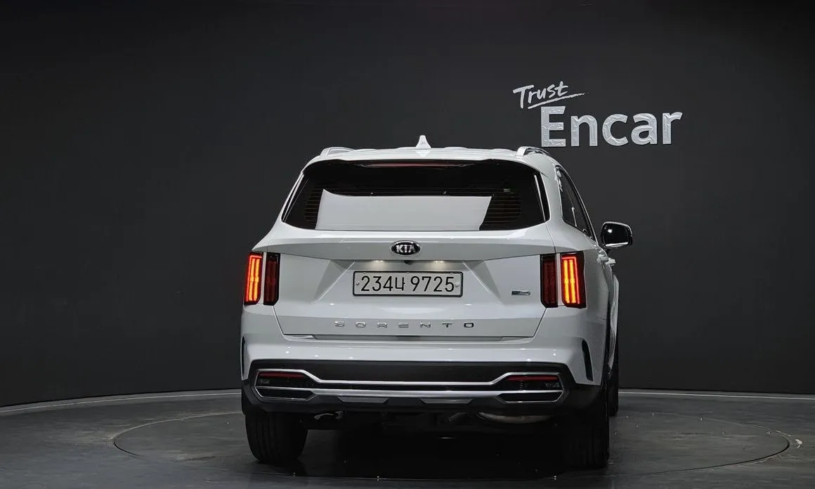 Kia Sorento — фото 4