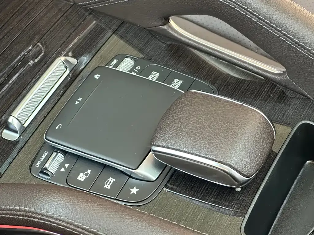 Mercedes-Benz GLE — фото 2