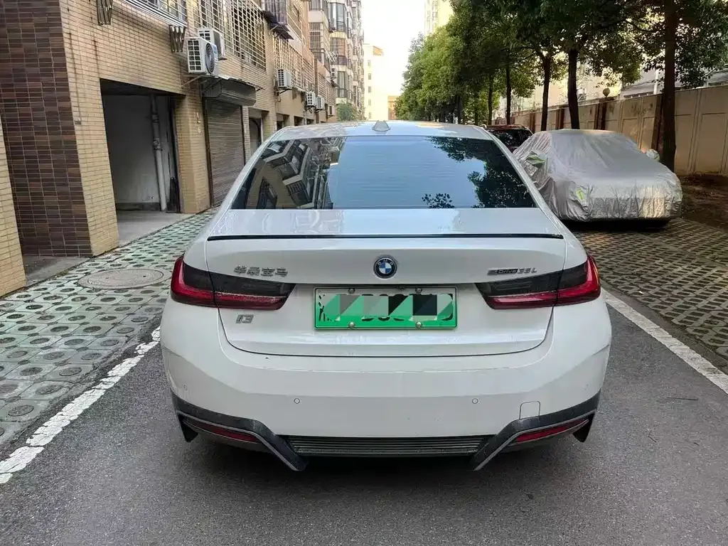 BMW i3 — фото 8