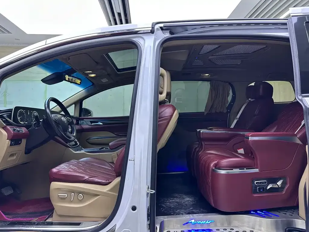 Buick GL8 2021 из CN, фото 6