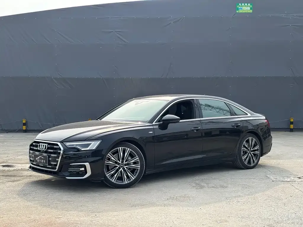 Audi A6L — фото 1
