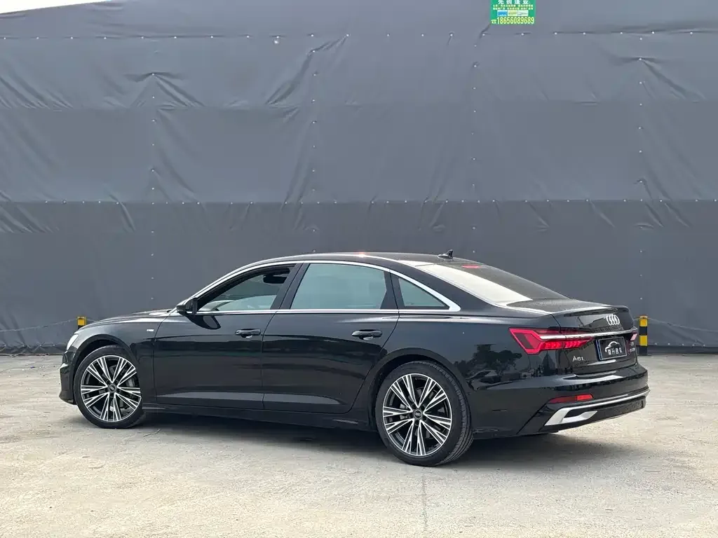 Audi A6L — фото 8