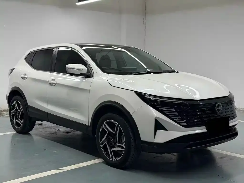 Nissan Qashqai — фото 1