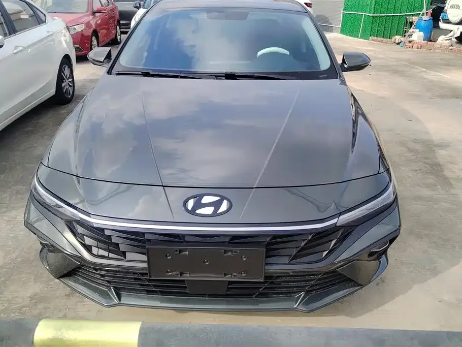 Hyundai Elantra 2023 из CN, фото 10