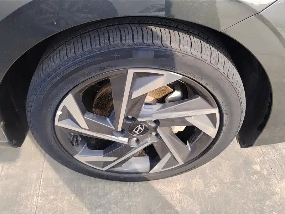 Hyundai Elantra 2023 из CN, фото 5