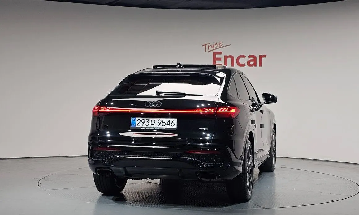 Audi Q5 2025 из KR, фото 4
