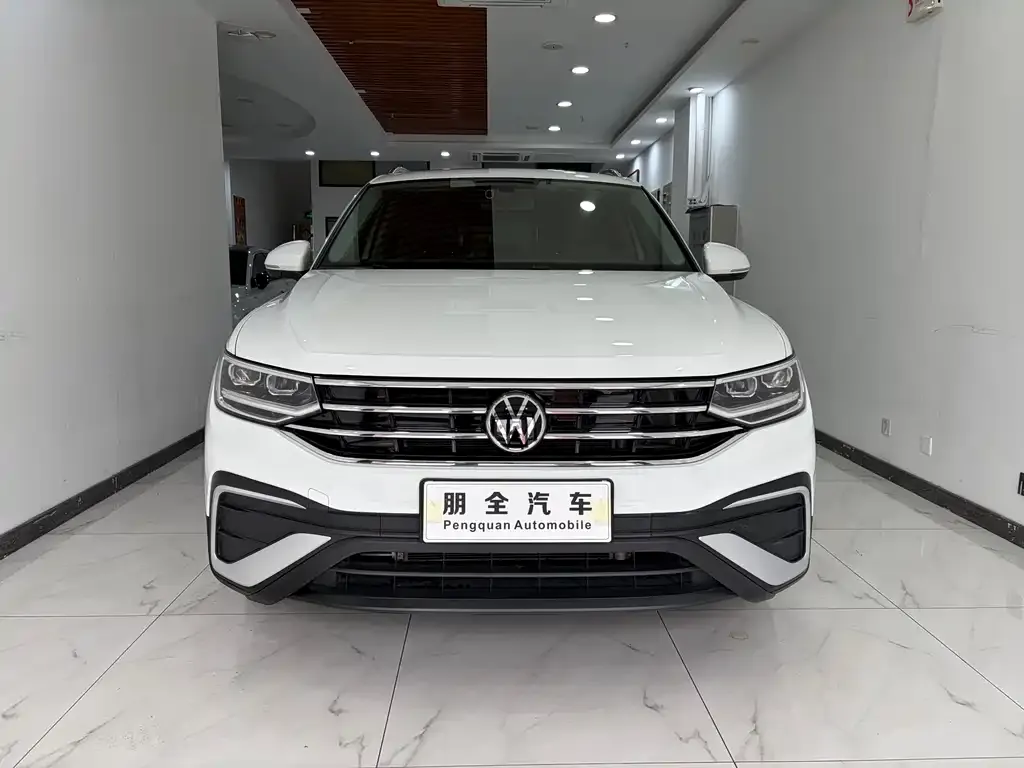 Volkswagen Tiguan L 2022 из CN, фото 3