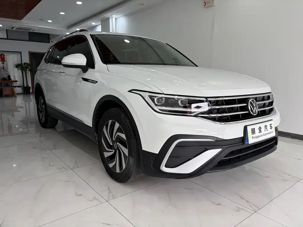 Volkswagen Tiguan L 2022 из CN, фото 10