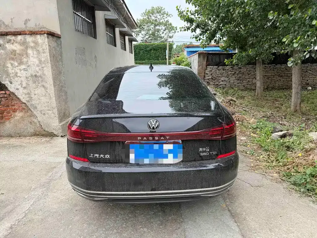 Volkswagen Passat — фото 5