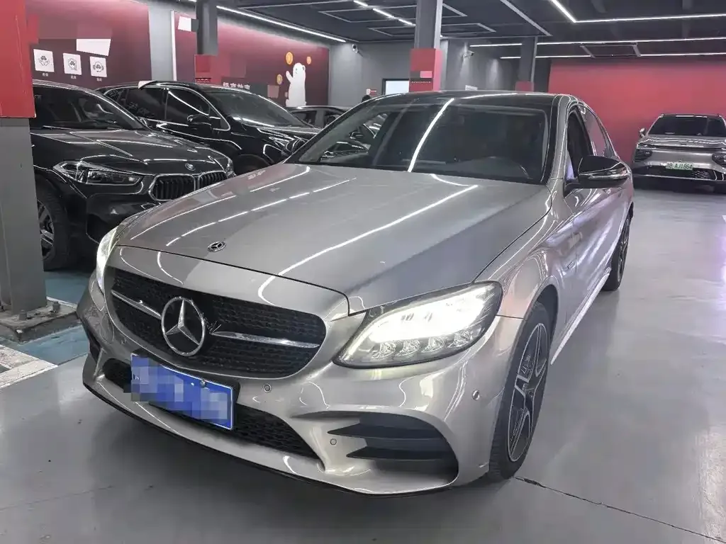 Mercedes-Benz C-Class — фото 1