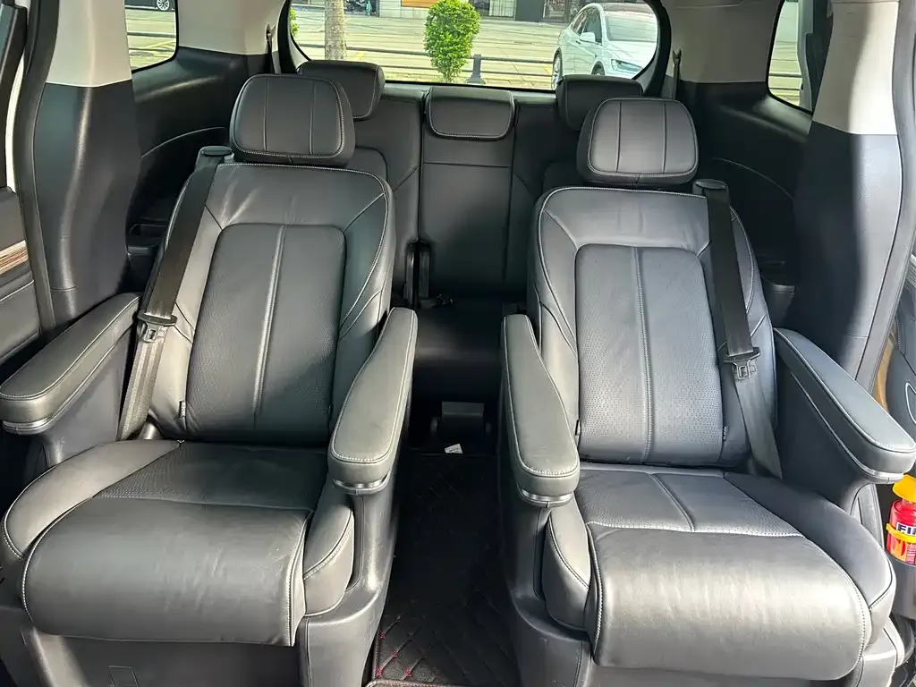 GAC Motor Trumpchi M8 — фото 2
