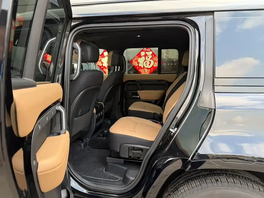 Land Rover Defender — фото 4